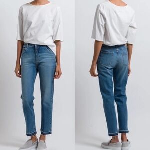 Closed Women’s Ankle Cropped Jeans in Medium Blue